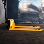 pallet-truck-cyprus-lowered