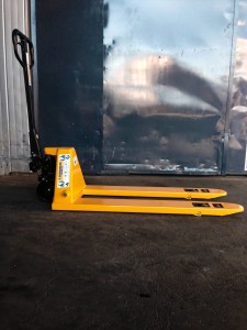 Pallet Truck Cyprus Lowered
